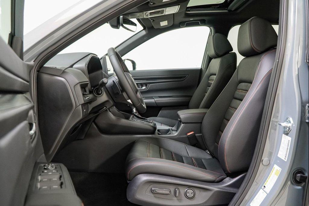 new 2026 Honda CR-V Hybrid car, priced at $39,815