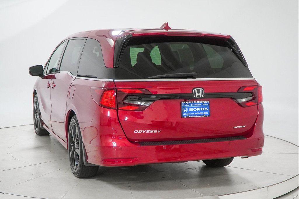 used 2023 Honda Odyssey car, priced at $35,998