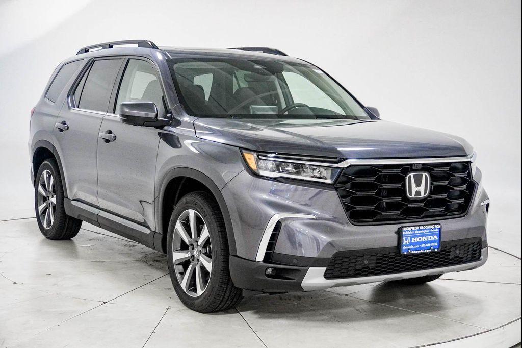 new 2025 Honda Pilot car, priced at $50,022