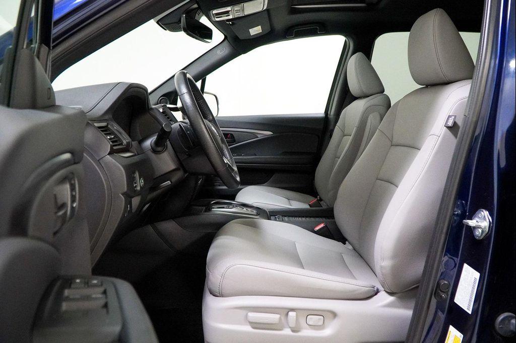 used 2022 Honda Passport car, priced at $28,384