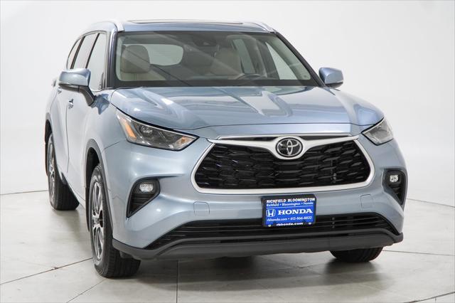 used 2022 Toyota Highlander car, priced at $36,595
