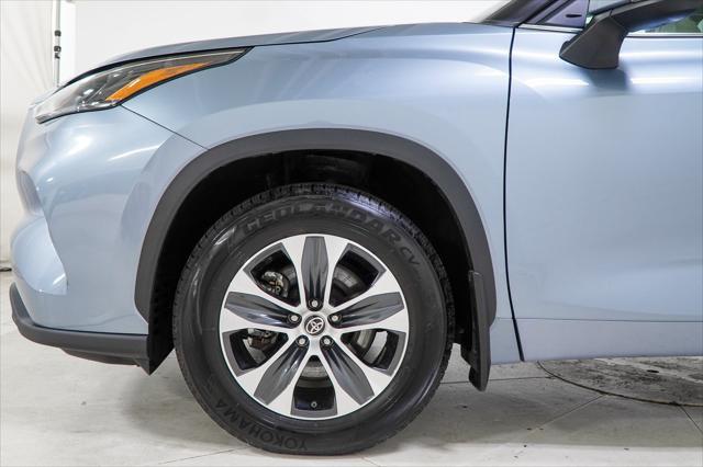 used 2022 Toyota Highlander car, priced at $36,595