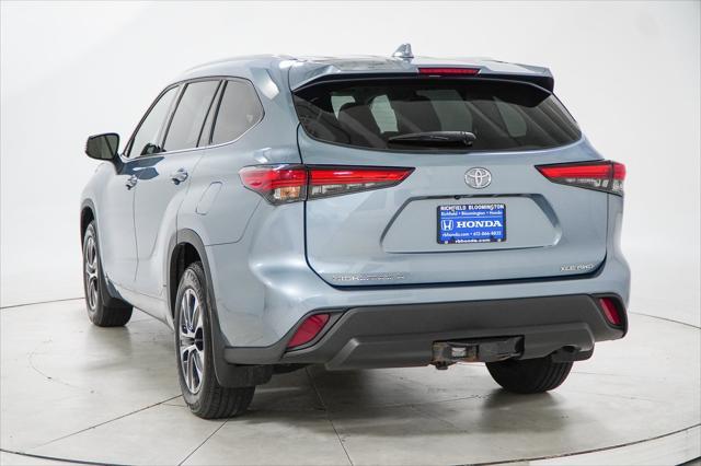 used 2022 Toyota Highlander car, priced at $36,595
