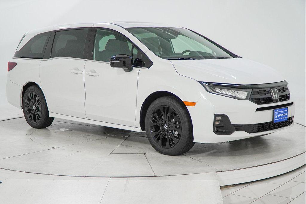 new 2026 Honda Odyssey car, priced at $43,124