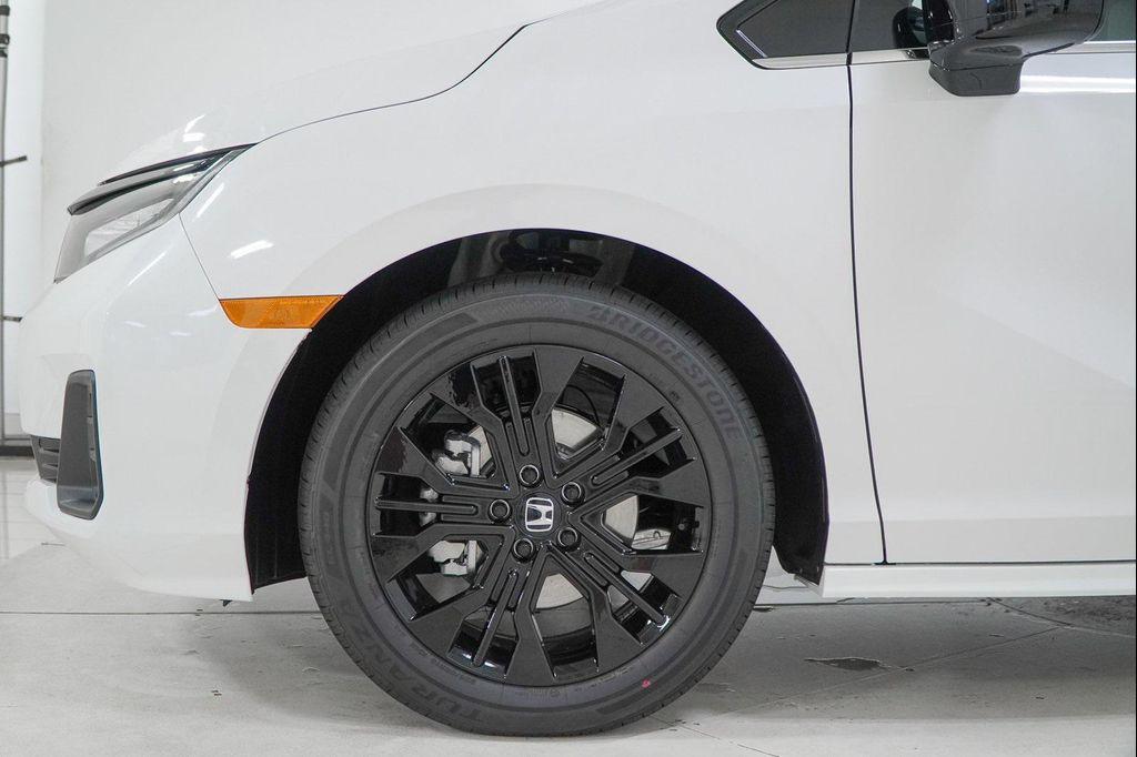 new 2026 Honda Odyssey car, priced at $43,124