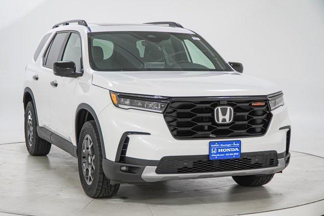 new 2025 Honda Pilot car, priced at $48,288
