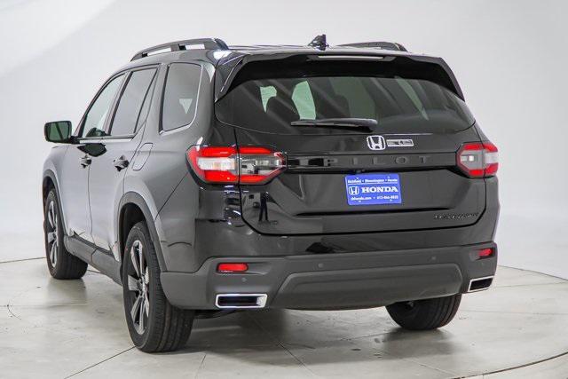 new 2025 Honda Pilot car, priced at $51,399