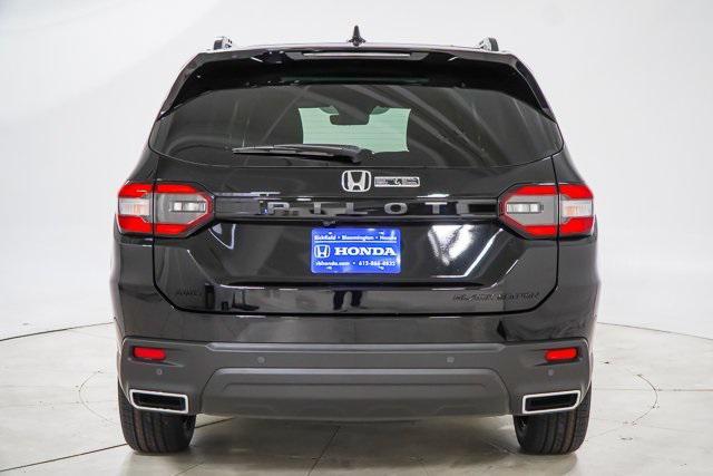 new 2025 Honda Pilot car, priced at $51,399