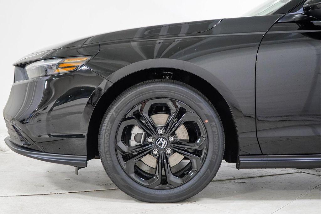 new 2025 Honda Accord car, priced at $30,274