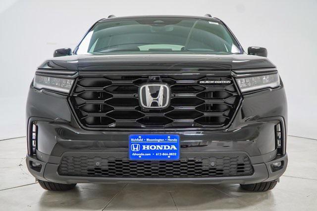 new 2025 Honda Pilot car, priced at $54,997