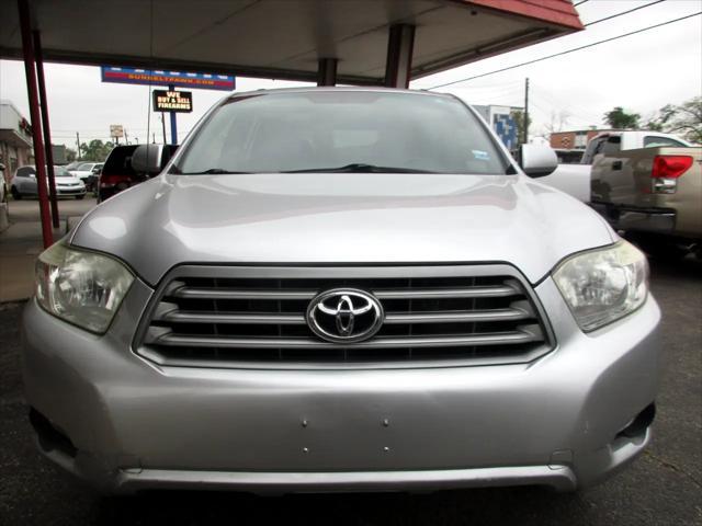 used 2009 Toyota Highlander car, priced at $12,250