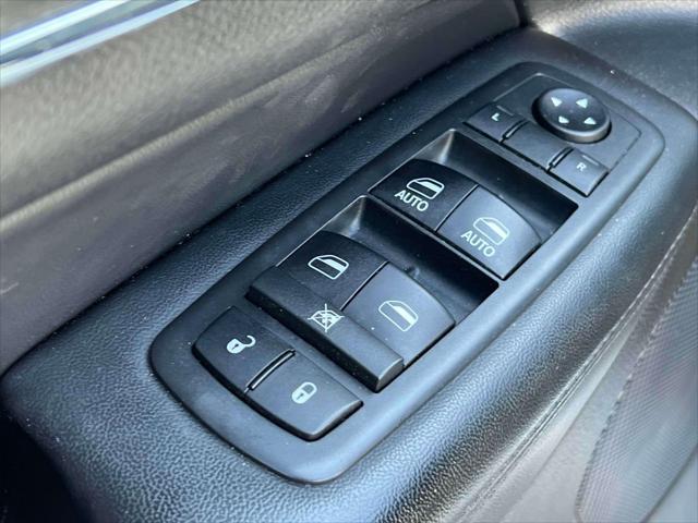 used 2018 Jeep Grand Cherokee car, priced at $13,743