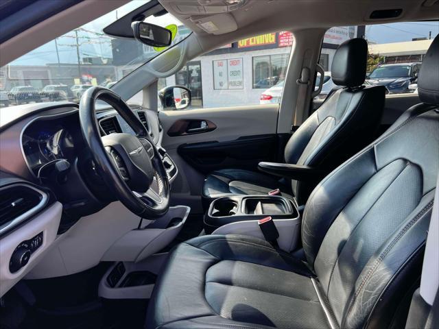 used 2019 Chrysler Pacifica car, priced at $13,997