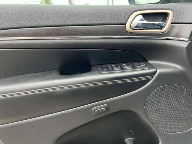 used 2017 Jeep Grand Cherokee car, priced at $12,996