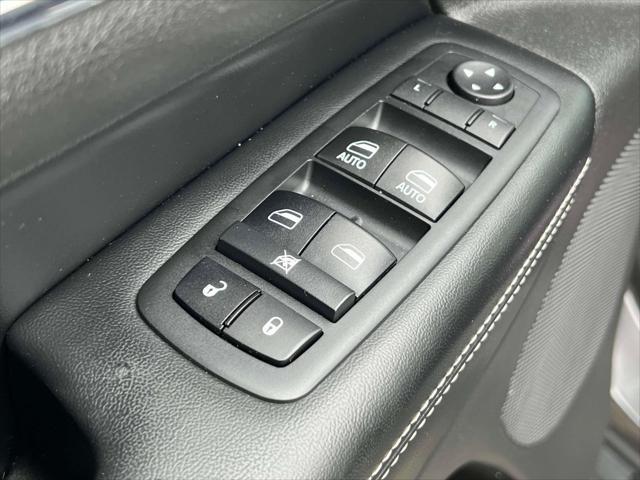 used 2017 Jeep Grand Cherokee car, priced at $12,996
