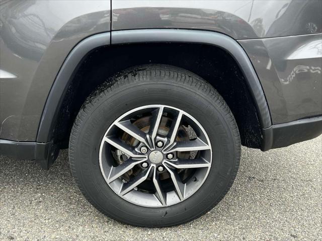 used 2017 Jeep Grand Cherokee car, priced at $12,996