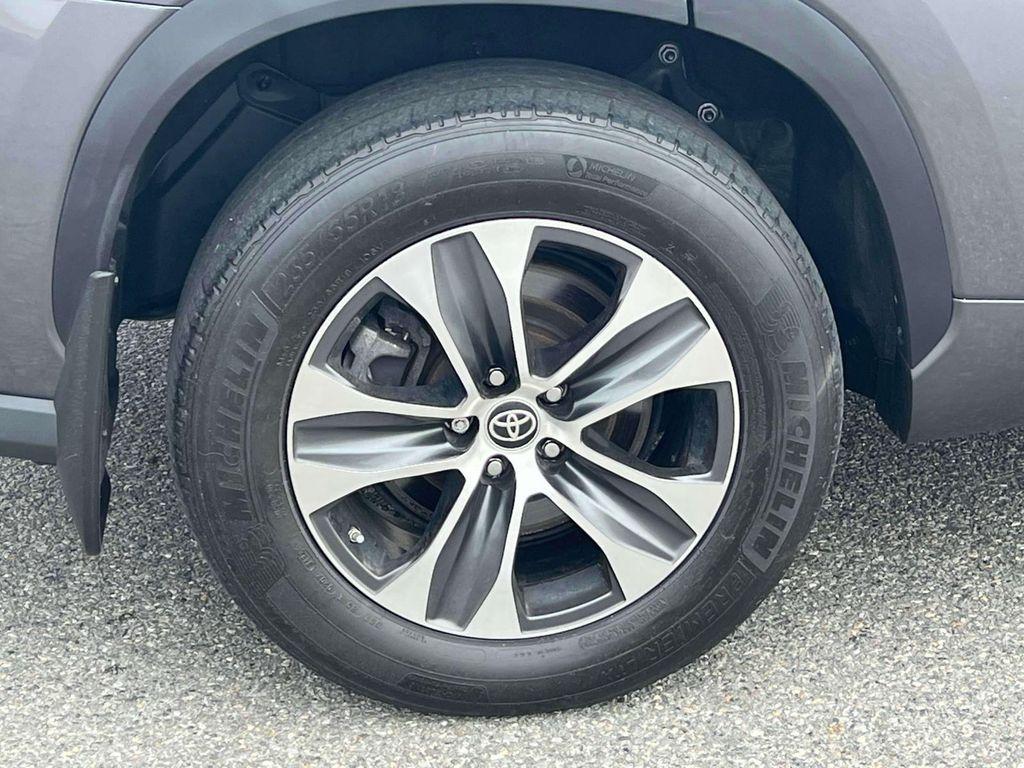 used 2022 Toyota Highlander car, priced at $29,443