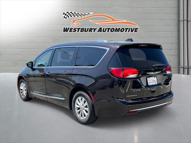 used 2018 Chrysler Pacifica car, priced at $11,452