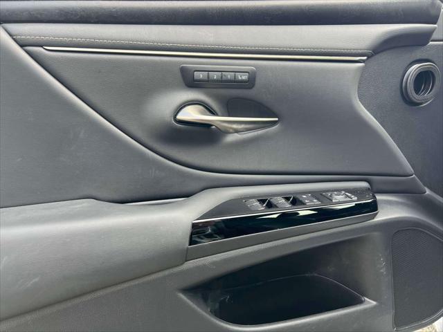 used 2022 Lexus ES 350 car, priced at $30,997
