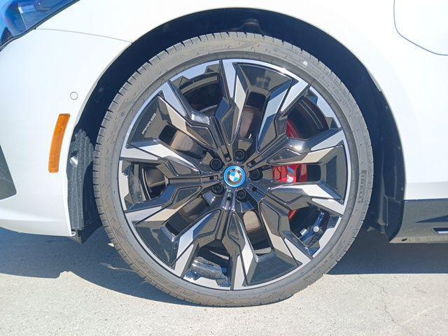new 2025 BMW 550e car, priced at $80,350