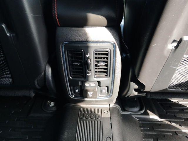used 2021 Jeep Grand Cherokee car, priced at $33,191