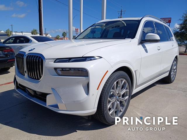 new 2025 BMW X7 car, priced at $90,220