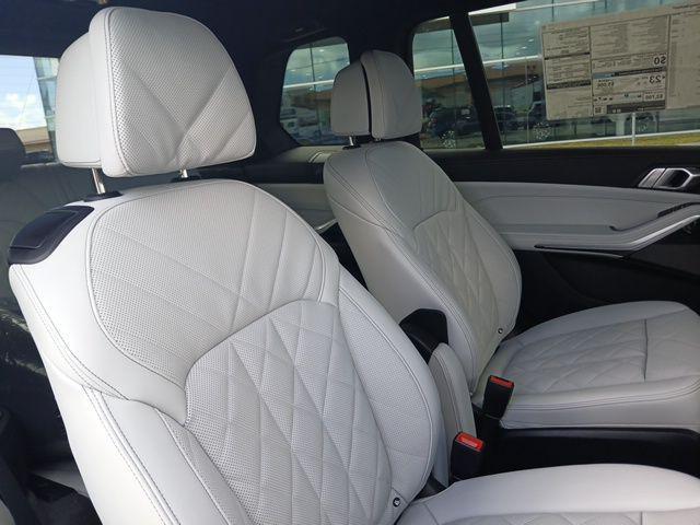 new 2026 BMW X7 car, priced at $99,025