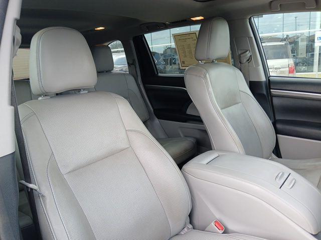 used 2017 Toyota Highlander car, priced at $22,990