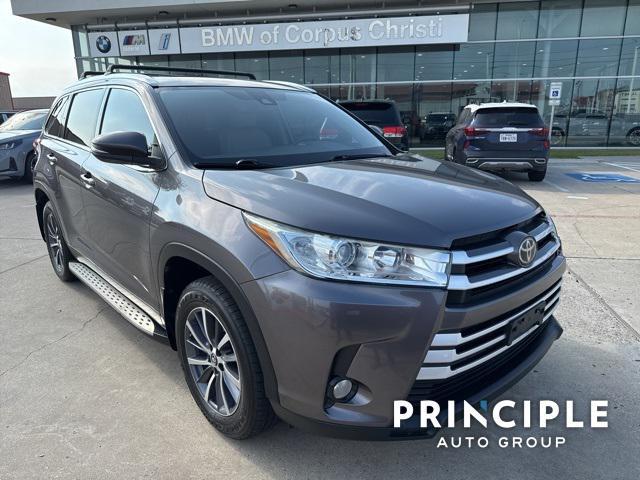 used 2019 Toyota Highlander car, priced at $26,677