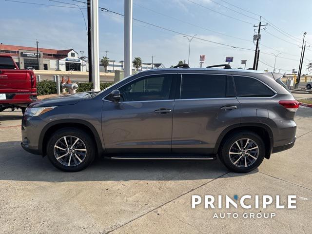 used 2019 Toyota Highlander car, priced at $26,576