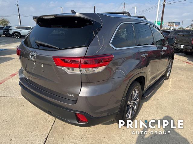 used 2019 Toyota Highlander car, priced at $26,576