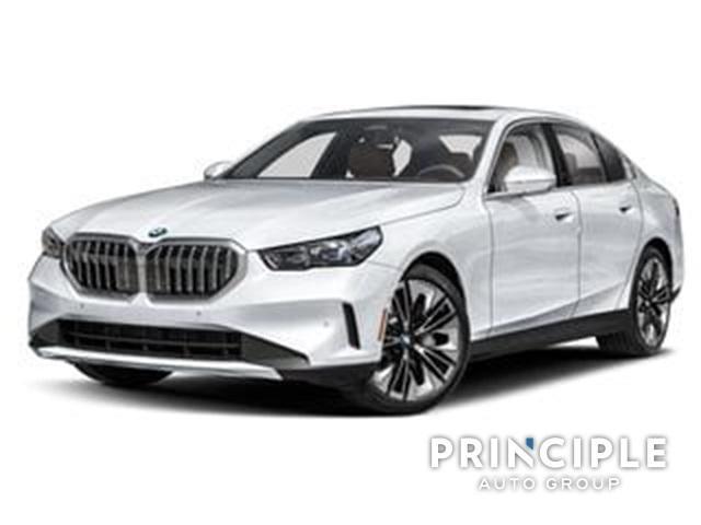 new 2025 BMW 540 car, priced at $76,865