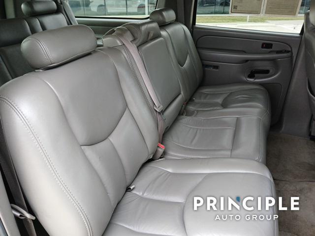 used 2005 Chevrolet Suburban car, priced at $4,499