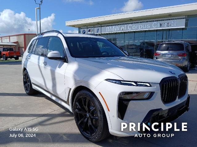 new 2025 BMW X7 car, priced at $99,125