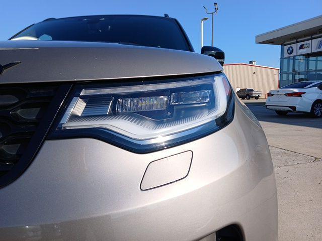 used 2023 Land Rover Discovery car, priced at $36,980