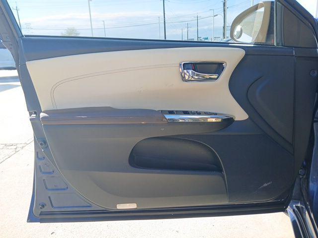 used 2018 Toyota Avalon car, priced at $15,791