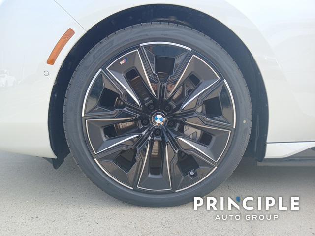 new 2025 BMW i7 car, priced at $112,550