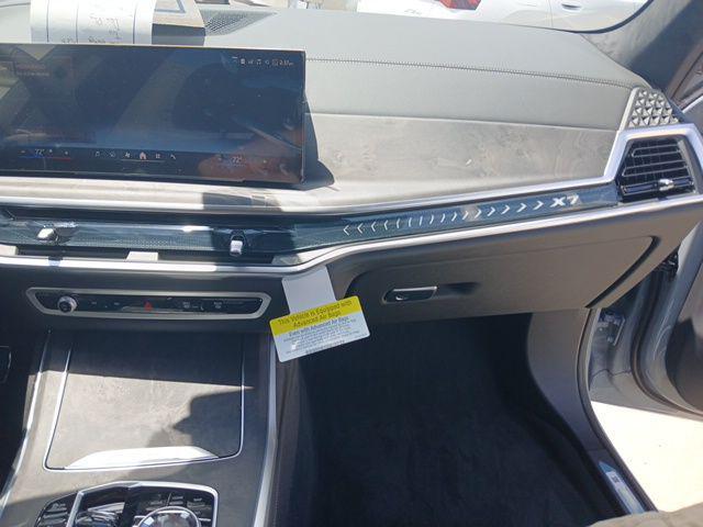 new 2026 BMW X7 car, priced at $102,055