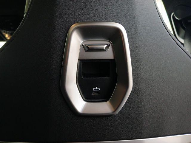 new 2025 BMW 760 car, priced at $146,250