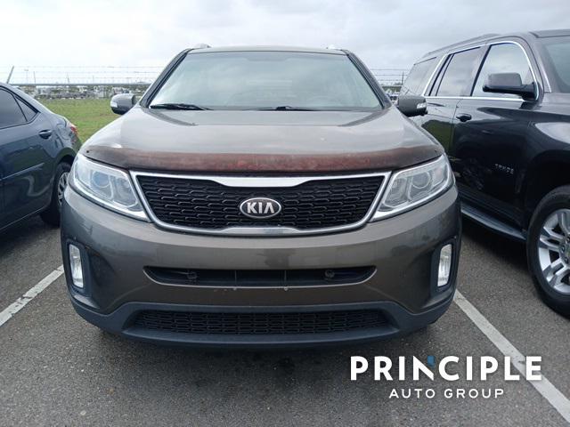 used 2014 Kia Sorento car, priced at $9,999