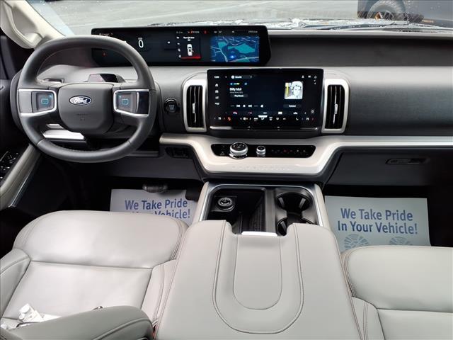 used 2025 Ford Expedition car, priced at $62,594