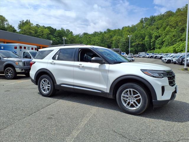 new 2025 Ford Explorer car, priced at $41,296