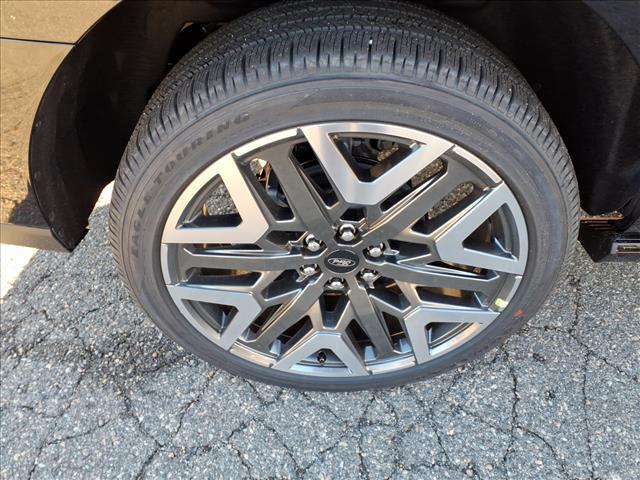 new 2025 Ford Expedition Max car, priced at $94,805