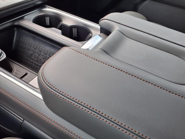 new 2025 Ford Expedition Max car, priced at $73,385