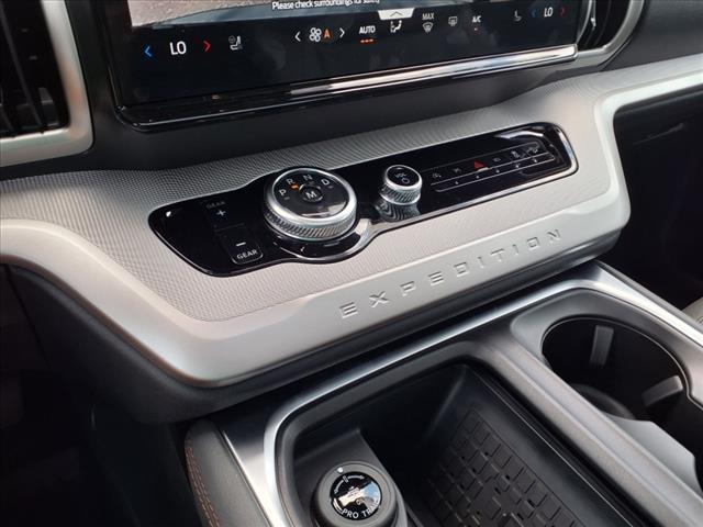new 2025 Ford Expedition Max car, priced at $75,980