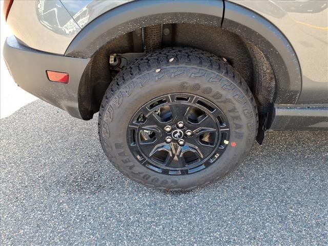 new 2025 Ford Bronco Sport car, priced at $43,973