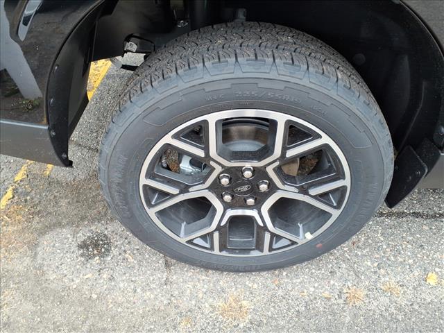 new 2025 Ford Maverick car, priced at $39,655