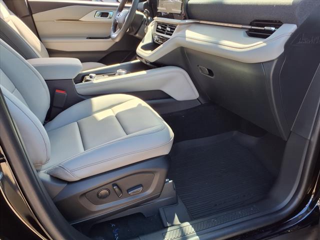 new 2025 Ford Explorer car, priced at $48,448