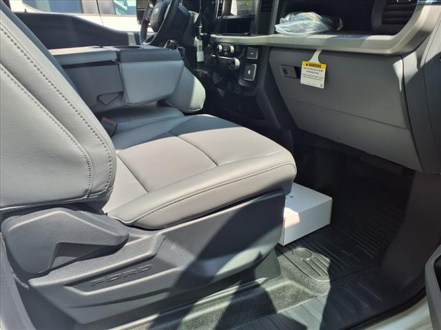 new 2025 Ford F-350 car, priced at $58,271