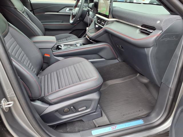 new 2025 Ford Explorer car, priced at $48,891
